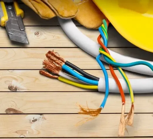 Reparacion de cortocircuitos en Puerta Bonita